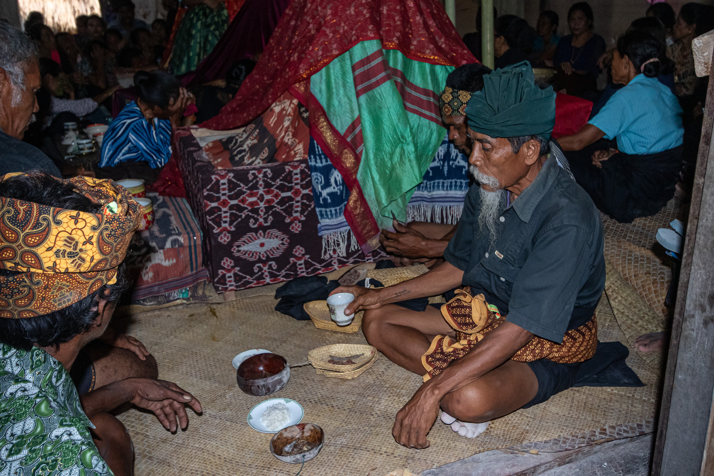 Culture, Indonesia, Sumba, funeral, praiyawang