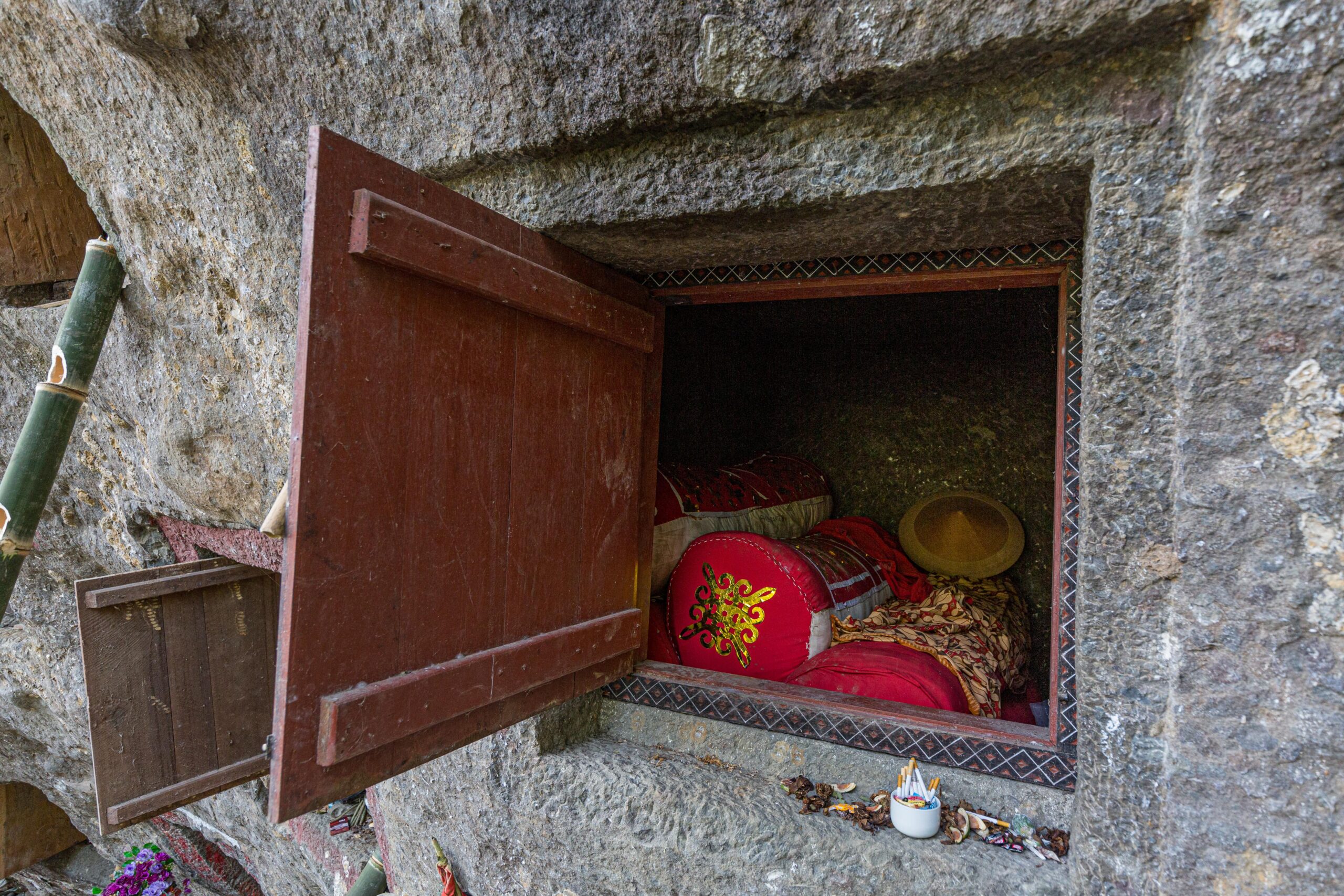 Coffins in rock grave at Lo'ko mata in tana toraja south sulawesi